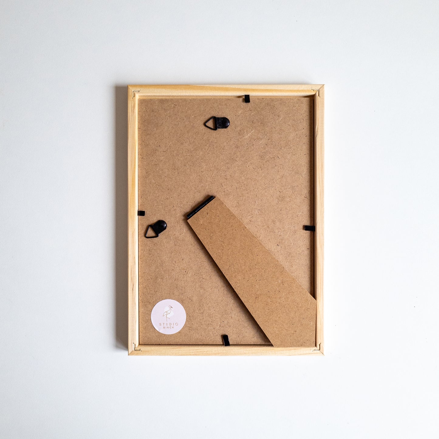 Fine art print KNOCK KNOCK, WHO'S THERE in houten lijst (A5)